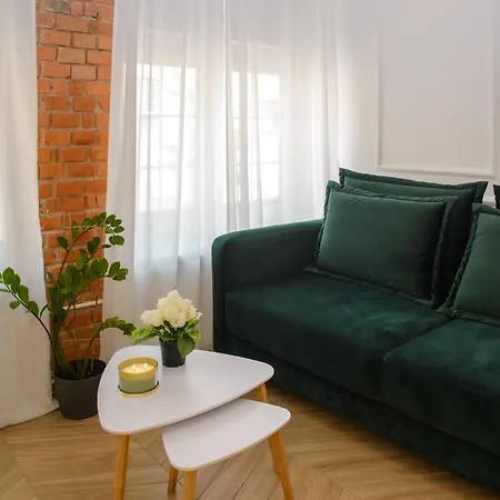 Maya's Flats & 36 - Chlebnicka Old Town Гданьск