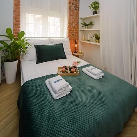 Maya's Flats & 36 - Chlebnicka Old Town Gd * Gdańsk