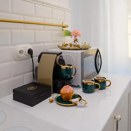 아파트 Maya's Flats & 36 - Chlebnicka Old Town Gd *