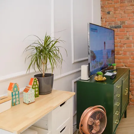 Maya's Flats & 36 - Chlebnicka Old Town Gd