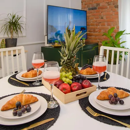 Maya's Flats 36 - Chlebnicka St In Old Town Apartment *