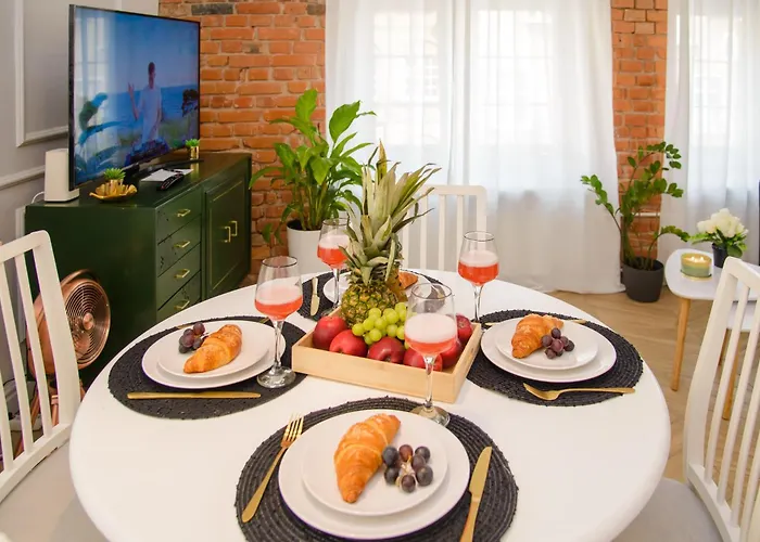 Maya's Flats & 36 - Chlebnicka Old Town Gd *