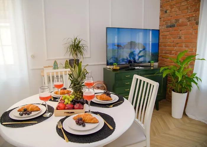 Daire Maya's Flats & 36 - Chlebnicka Old Town Gd *